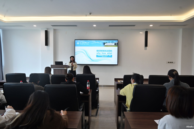 专业口播培训：肢体语言训练是关键环节