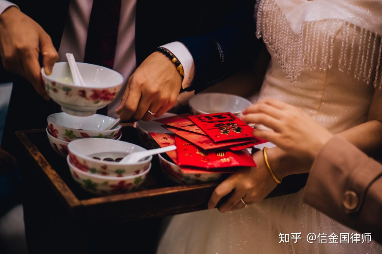 破解父母催婚难题：年轻人的自救之道