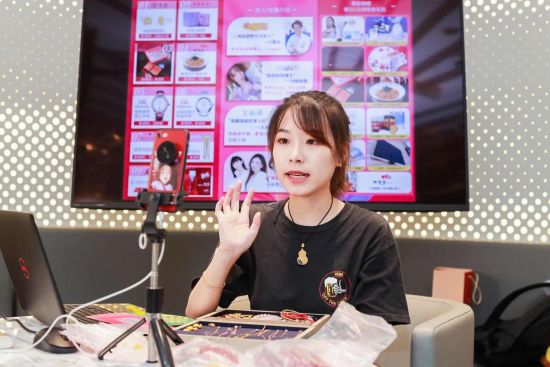 解读淘宝直播浮现权获取机制：商家如何精准触达用户