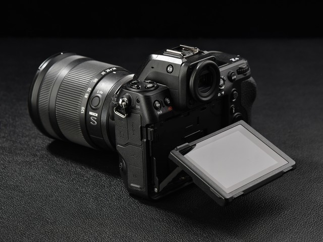 尼康Z8 III推出，6000万像素成就卓越影像体验