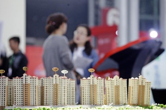 多地二手房挂牌量大幅攀升，楼市新政即将出台：市场动态与政策风向标