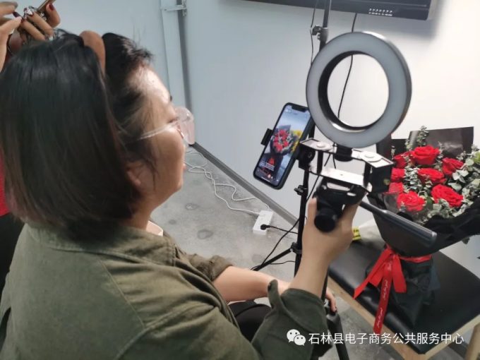 网红主播直播带货因虚假宣传受罚