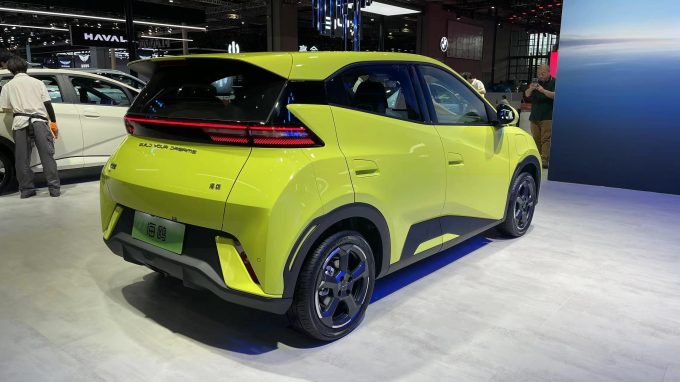 比亚迪携手欧洲钢铁巨头奥钢联集团开启战略合作新篇章 (比亚迪携手欧洲杯)