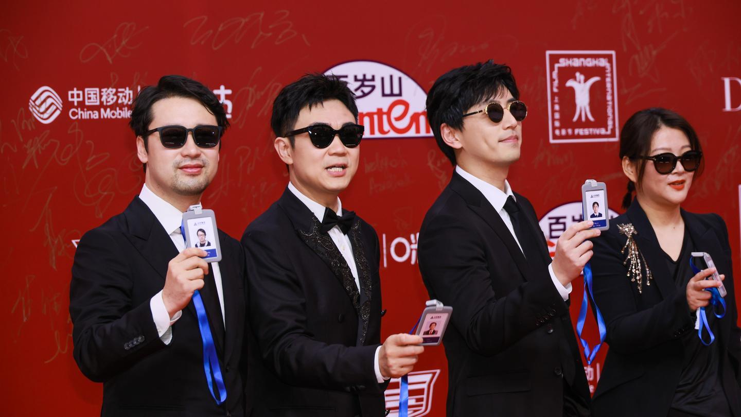 从《年会不能停！2》看国产职场喜剧的进化历程