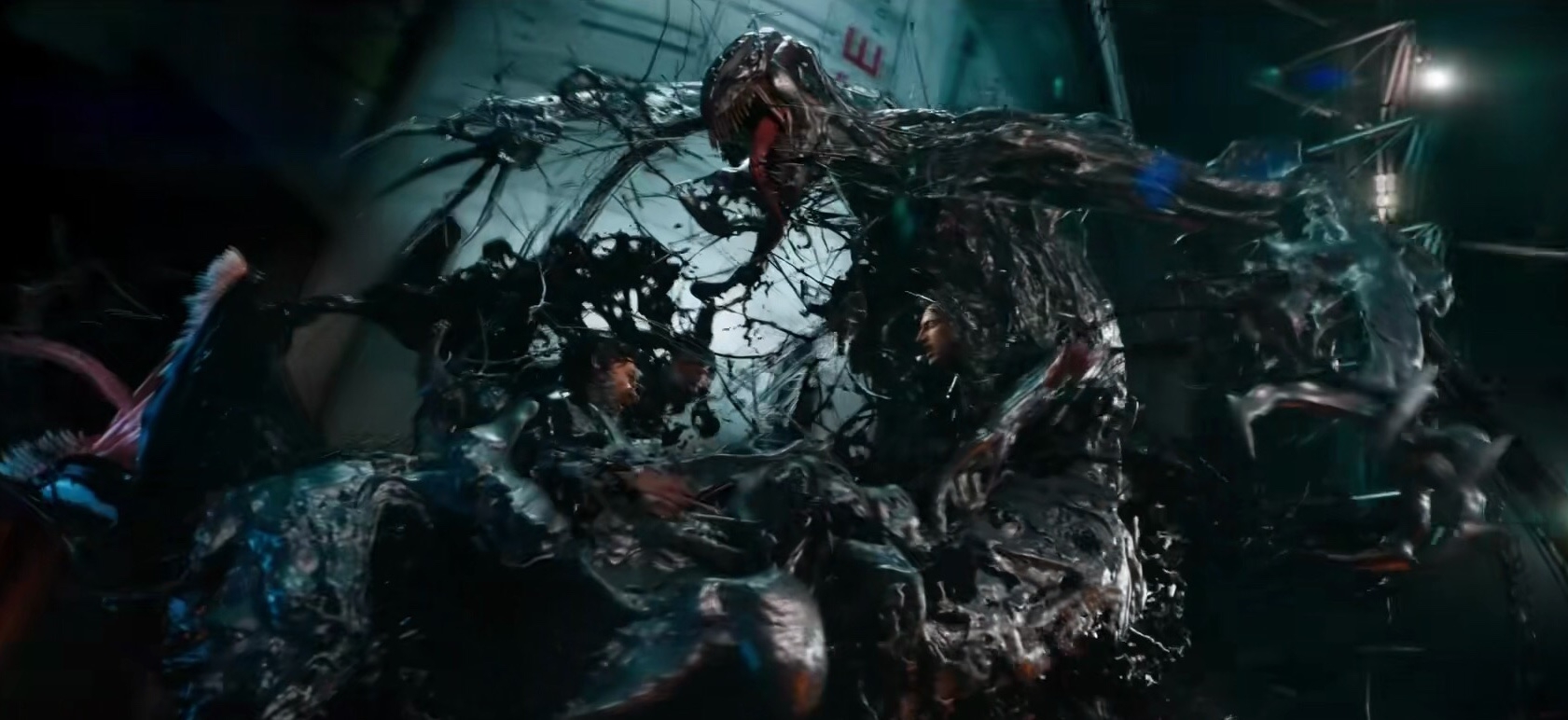 解读《毒液3》中如何将共生体宇宙与MCU巧妙连接