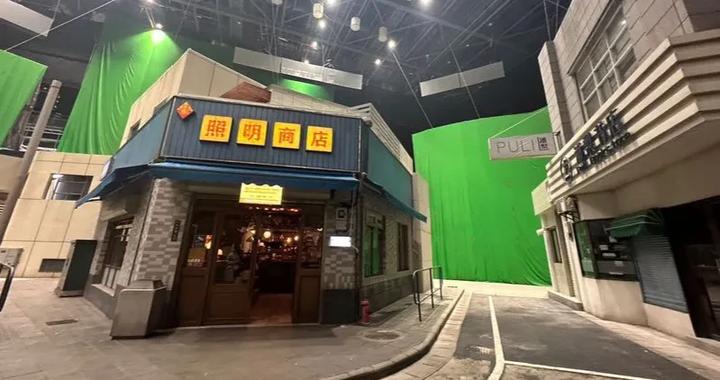 《照明商店》：恐怖与温情的精妙平衡